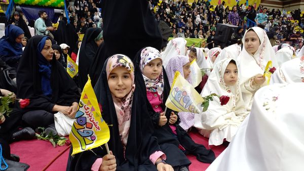 اجتماع بزرگ «روزه اولی‌ها» در ورزشگاه شهید‌شیرودی 