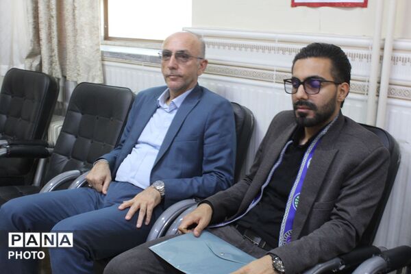 انتخابات شورای دانش‌آموزی در مدرسه هجرت ورامین با حضور مسئولان آموزش‌وپرورش
