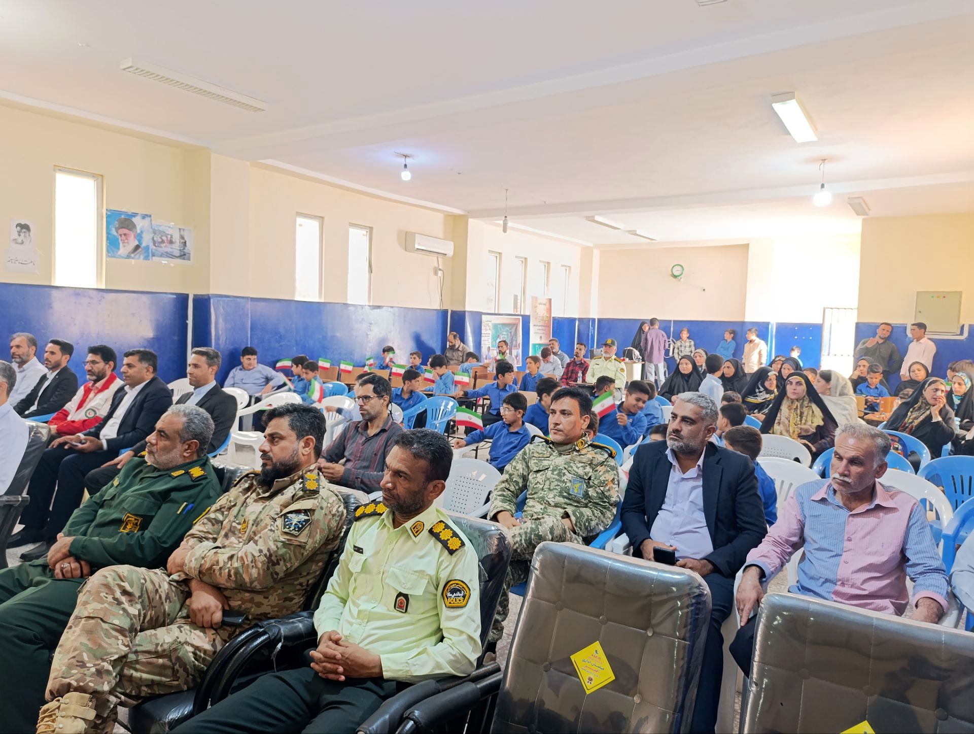 طنین پرشور دانش‌آموزان در کلاس‌ها، همزمان با بازگشایی مدارس