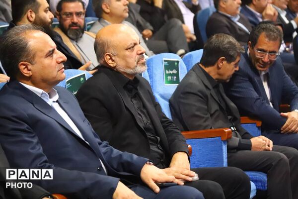 آغاز طرح ملی آموزش هوش مصنوعی در مدارس غیردولتی با حضور مقامات ارشد کشور در تبریز