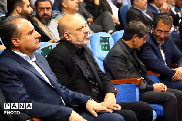 آغاز طرح ملی آموزش هوش مصنوعی در مدارس غیردولتی با حضور مقامات ارشد کشور در تبریز