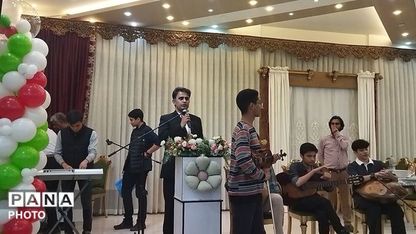 گرامیداشت هفته امور تربیتی در تالار فرهنگیان نیشابور  