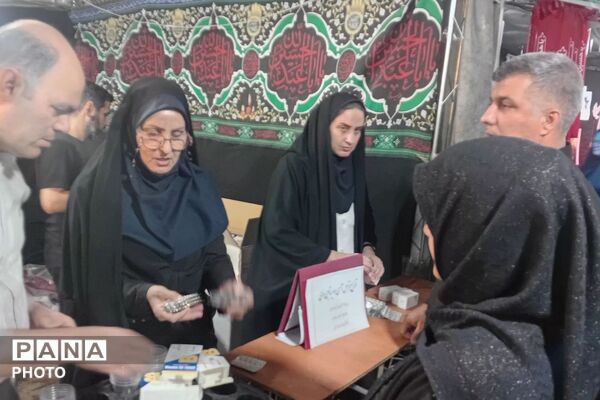 برپایی ایستگاه سلامت با حضور سفیران سلامت دانش‌آموزی ناحیه 2 شهرری در میدان نماز