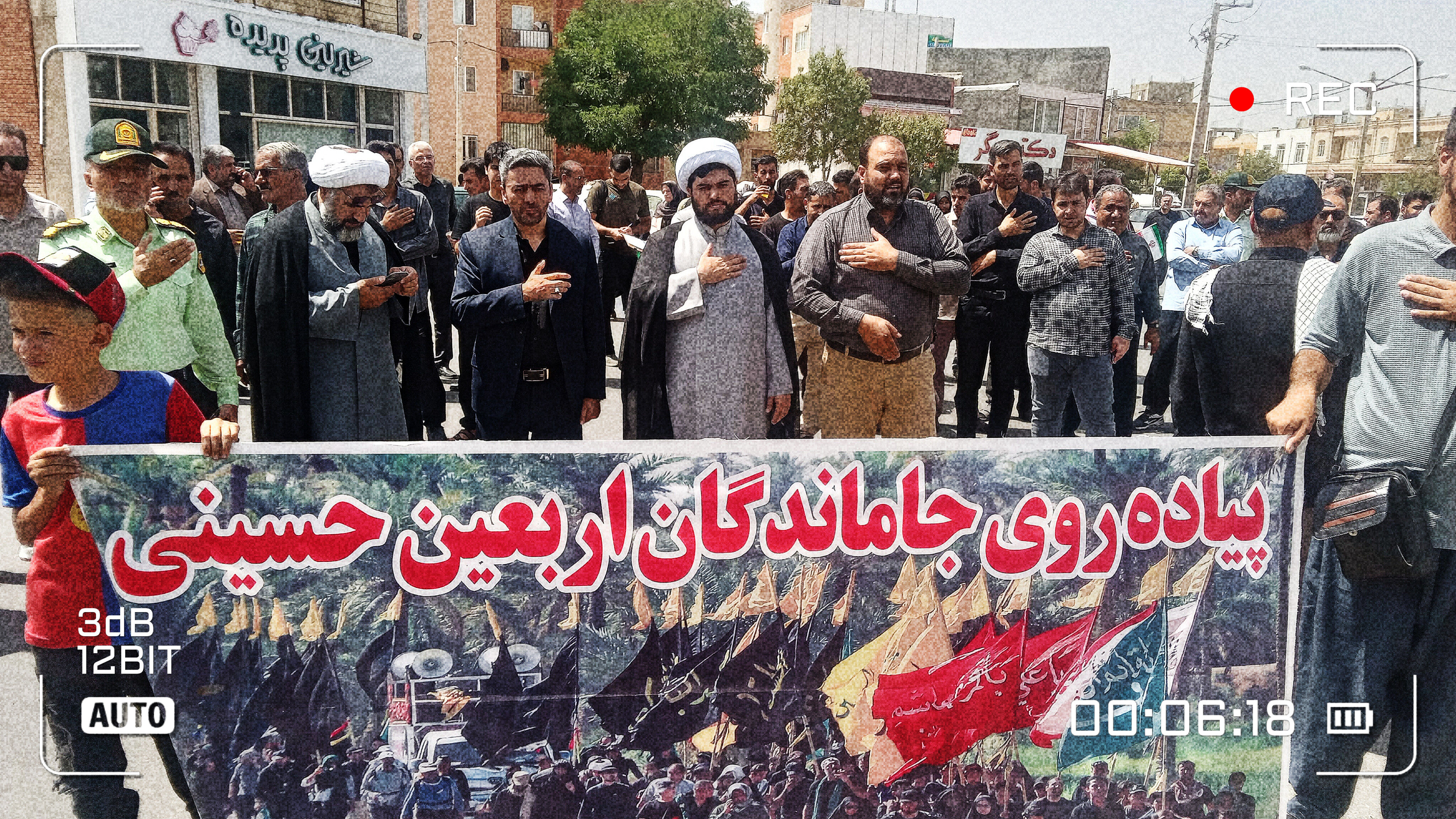 پیاده روی جاماندگان اربعین در دهگلان؛ تجلی عشق و ارادت حسینی