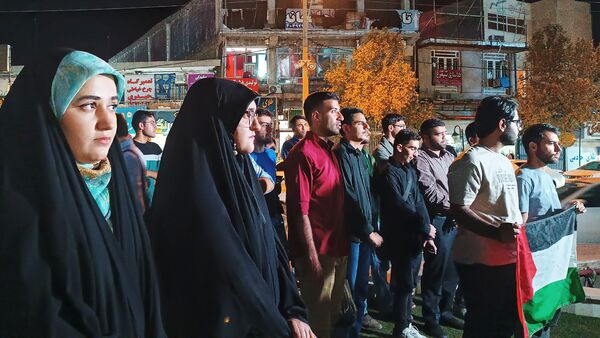 تجمع دانشجویان و دانش‌آموزان یاسوج در محکومیت توقیف کشتی «کاروان صمود» و ادامه حملات به غزه