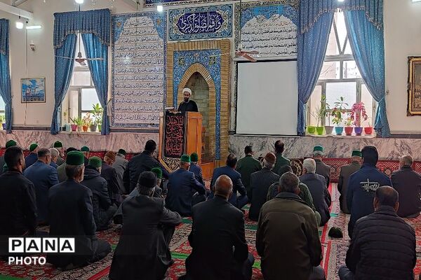 اقامه نماز جمعه در آخرین هفته  ماه مبارک رمضان در شهر بار نیشابور