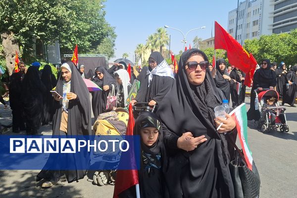 مراسم راهپیمایی جاماندگان اربعین حسینی در شیراز