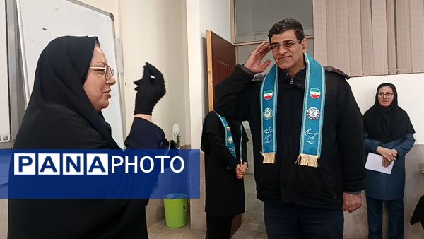 کارگاه توانمندسازی مربیان کاردان پیشتاز سازمان دانش‌آموزی ناحیه یک کرج 