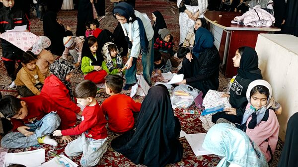 برپایی غرفه کودک در حاشیه نماز جمعه 
