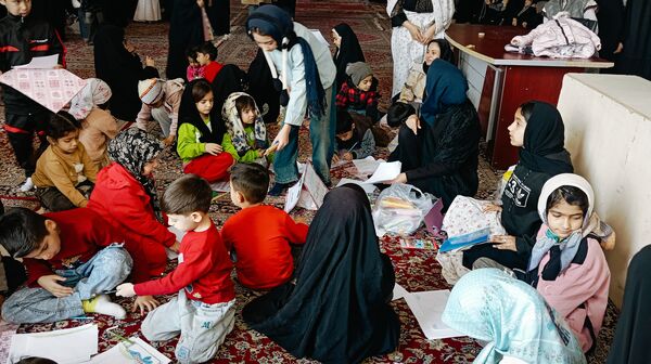 برپایی غرفه کودک در حاشیه نماز جمعه 