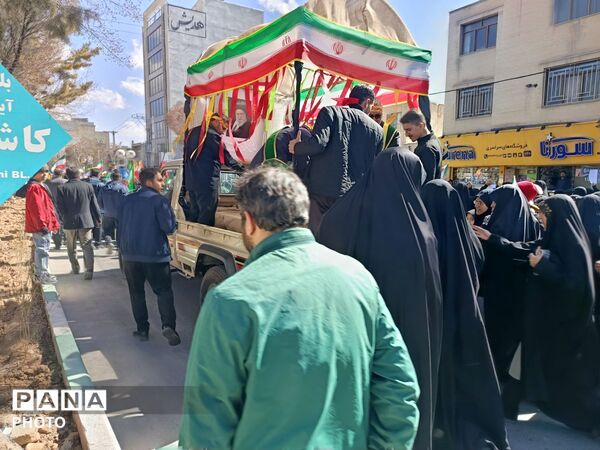 برگزاری بیعت مردم شهرکرد با فرمانده کل قوا