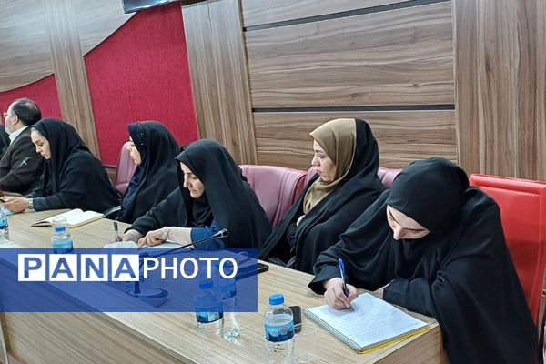 نشست تخصصی معاونین آموزش ابتدایی مناطق ۲۱ گانه شهرستانهای تهران 