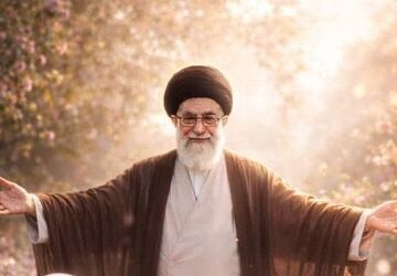 خامنه ای همان خمینی بود