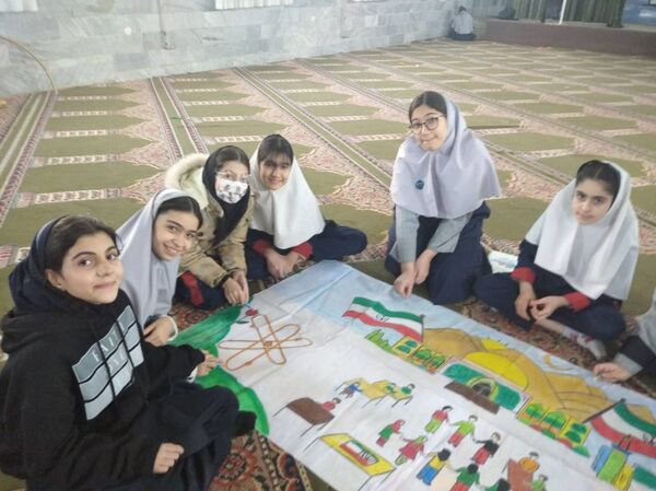 رونمایی از  تابلوی اتحاد دانش‌آموزی در دبستان آزادی