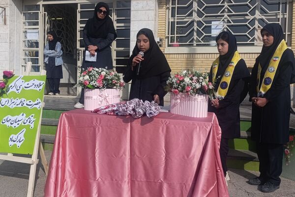 مراسم ولادت حضرت فاطمه زهرا (س) و روز مادر در دبیرستان مهر نیشابور