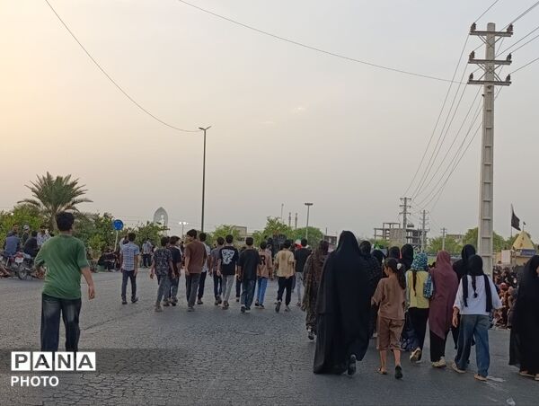 جاماندگان میناب با پای دل به راه افتادند