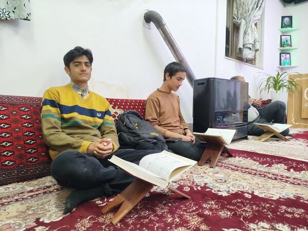محفل انس با قرآن کریم در ماه مبارک رمضان در کاشمر