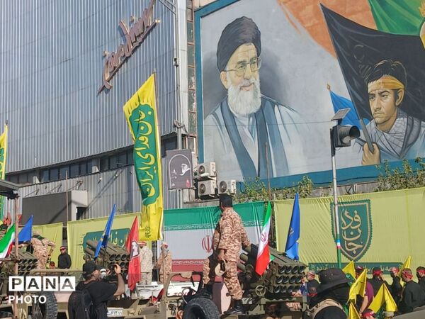 روایت تصویری از رزمایش ۳۱۳ هزار نفری «نوجوانان جان‌فدای ایران»