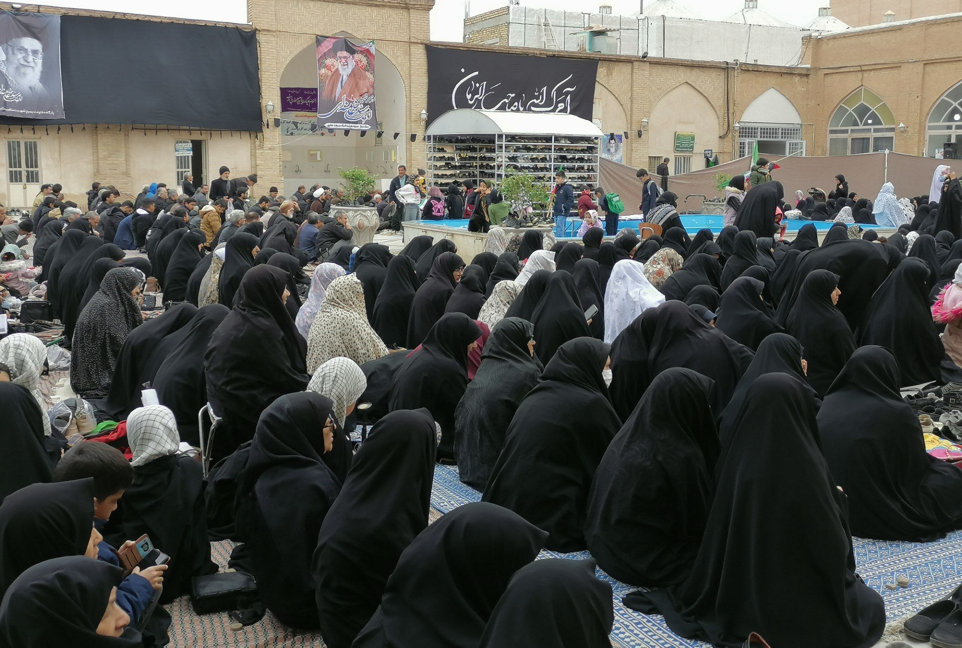 نماز جمعه روز قدس در مسجد جامع شهرستان خلیل‌آباد