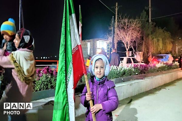 کودکان پای کار ایران در تجمعات مردمی شهر بار