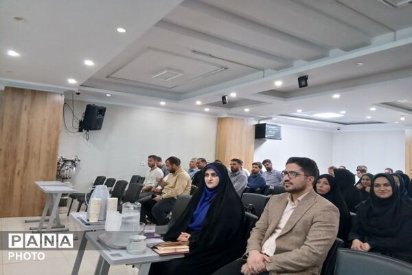 نشست تبیینی معاونین و مربیان پرورشی شهرستان ملارد 