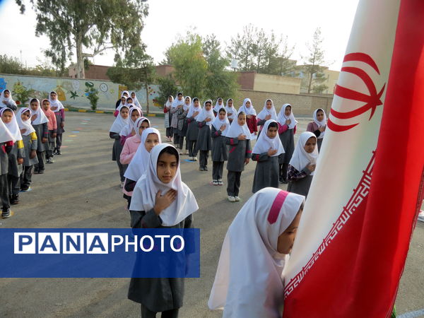 نشاط و شادابی دانش‌آموزان در مدرسه شهید هاشمی‌نژاد خاتم