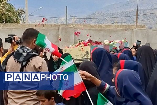 تشییع شهید گمنام در روستای ملا انبار کوهمره نودان 