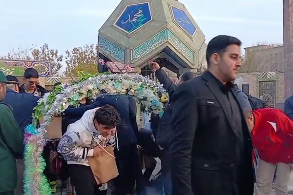 مراسم بدرقه دانش آموزان پسر ناحیه یک و دو شهرری در اردوی راهیان نور 