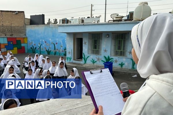 کودکان غرفه‌داران جشن میلاد موعود