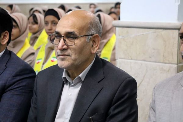 همایش «یاوران انقلاب» در مدرسه شهیدپاکنژاد ناحیه 2 یزد
