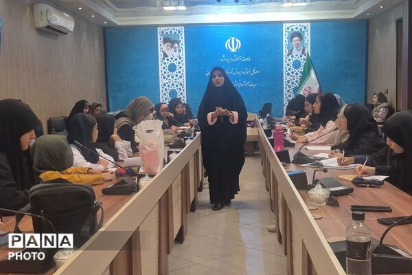 کارگاه فن بیان و اجرا در بهارستان دو