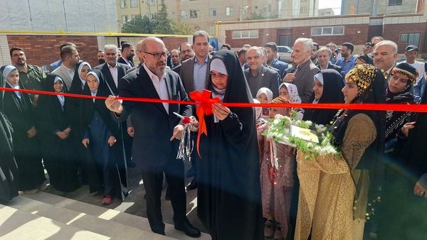 افتتاح 2 مدرسه جدید در شهرک وحدت نگارستان  در البرز 