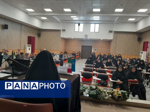 جلسه معاونین و مربیان پرورشی  ناحیه سه در دبیرستان مصلی نژاد حضرت زهرا(س)