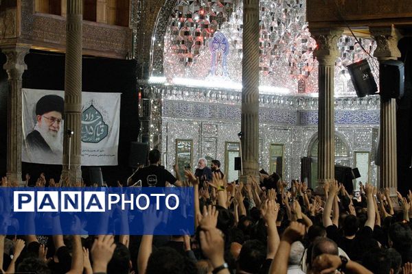 حضور پرشور مردم شهرری در مراسم ارتحال امام خمینی (ره) 