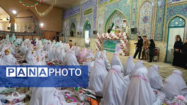 نماز جماعت انسجام‌بخش جشن تکلیف دختران بویراحمدی