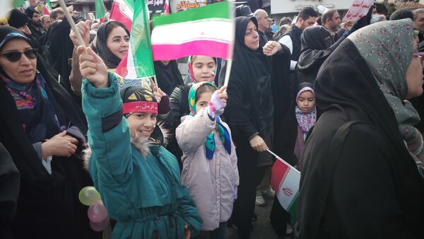 راهپیمایی 22 بهمن در مه ولات 