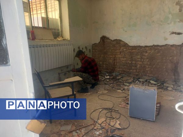 بازسازی و ترمیم دیوارهای فرسوده دبستان شهید نجفی فدافن