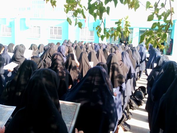 برگزاری مراسم ختم قرآن در دبیرستان دخترانه فاطمیه