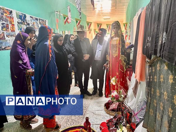 ۲۲ بهمن؛ نمایش خلاقیت دانش‌آموزان سردشتی در غرفه‌های فرهنگی و آموزشی