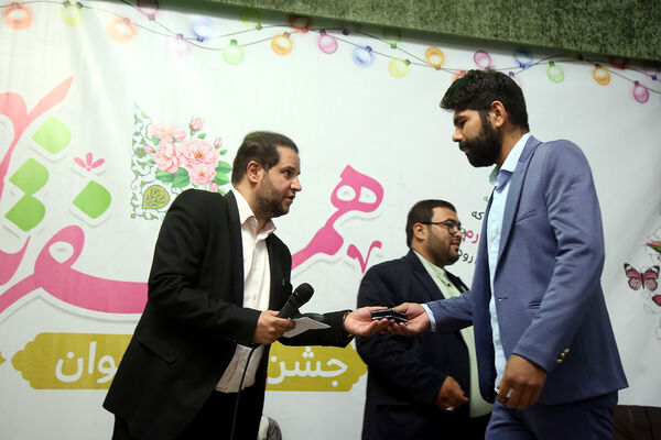 جشن ازدواج ۳۲۵ زوج جوان در حرم حضرت معصومه (س)