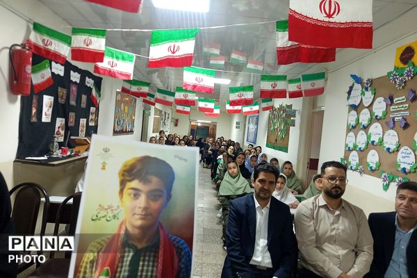 طرح محیط زیستی شهید مفقود الاثر ماکان نصیری در مدرسه رضوان ناحیه دو بهارستان