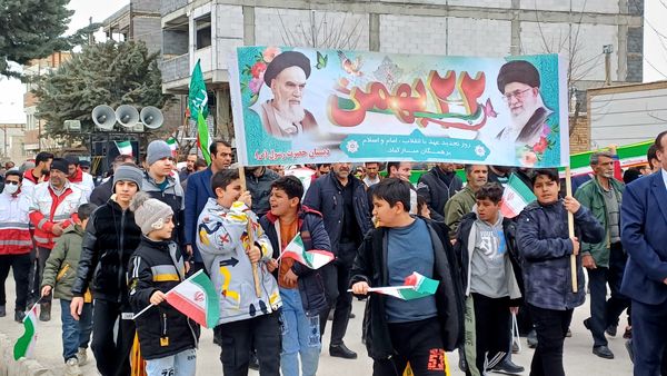 همبستگی مردم و تجدید میثاق با آرمان‌های انقلاب 