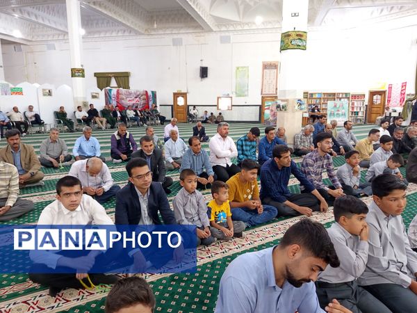 قدمی هم‌سنگر ایمان؛ از مدرسه تا صف نماز جمعه