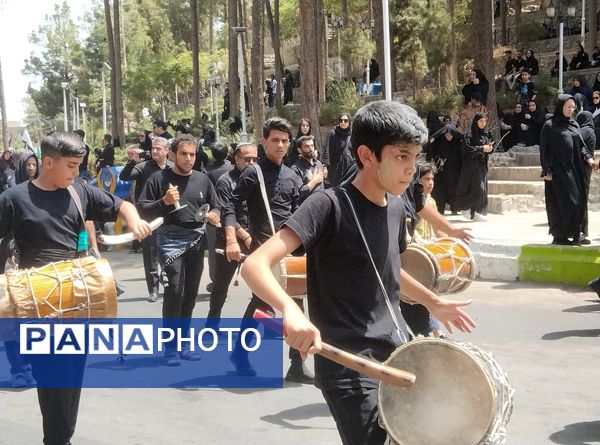  آیین خیمه سوزان روز عاشورا در بیرجند 