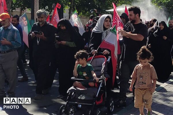  وداع با رهبر شهید در جوار بارگاه رضوی