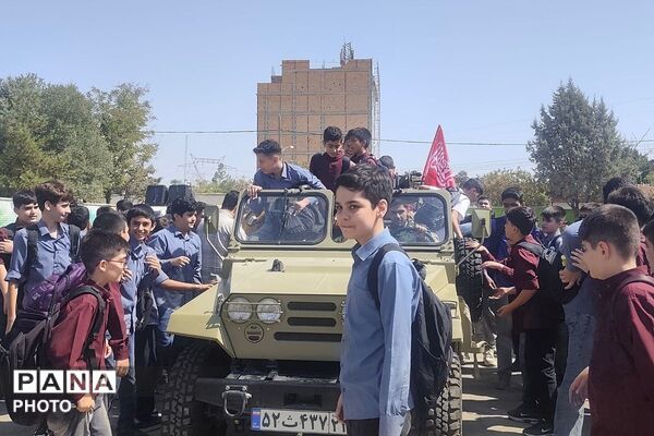 میزبانی مدرسه یاسر از شهید گمنام