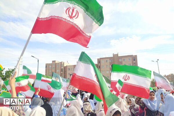 اجتماع صمیمی دانش‌آموزان نیشابور به یاد ۱۶۸ فرشته های دبستان شجره طیبه ی میناب