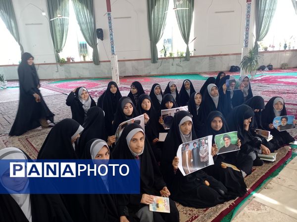 حضور دانش‌آموزان مدرسه تخصصی حفظ قرآن کوثر در امامزاده سیدمحمد (ع) در کاشمر