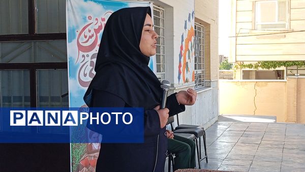 زنگ مهر و مقاومت در هنرستان حضرت زهرا(س) بن به صدا درآمد