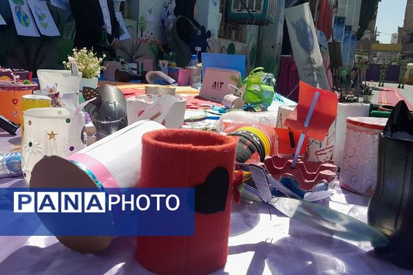 مراسم روز زمین پاک در دبستان دخترانه معراج ناحیه۲ بهارستان